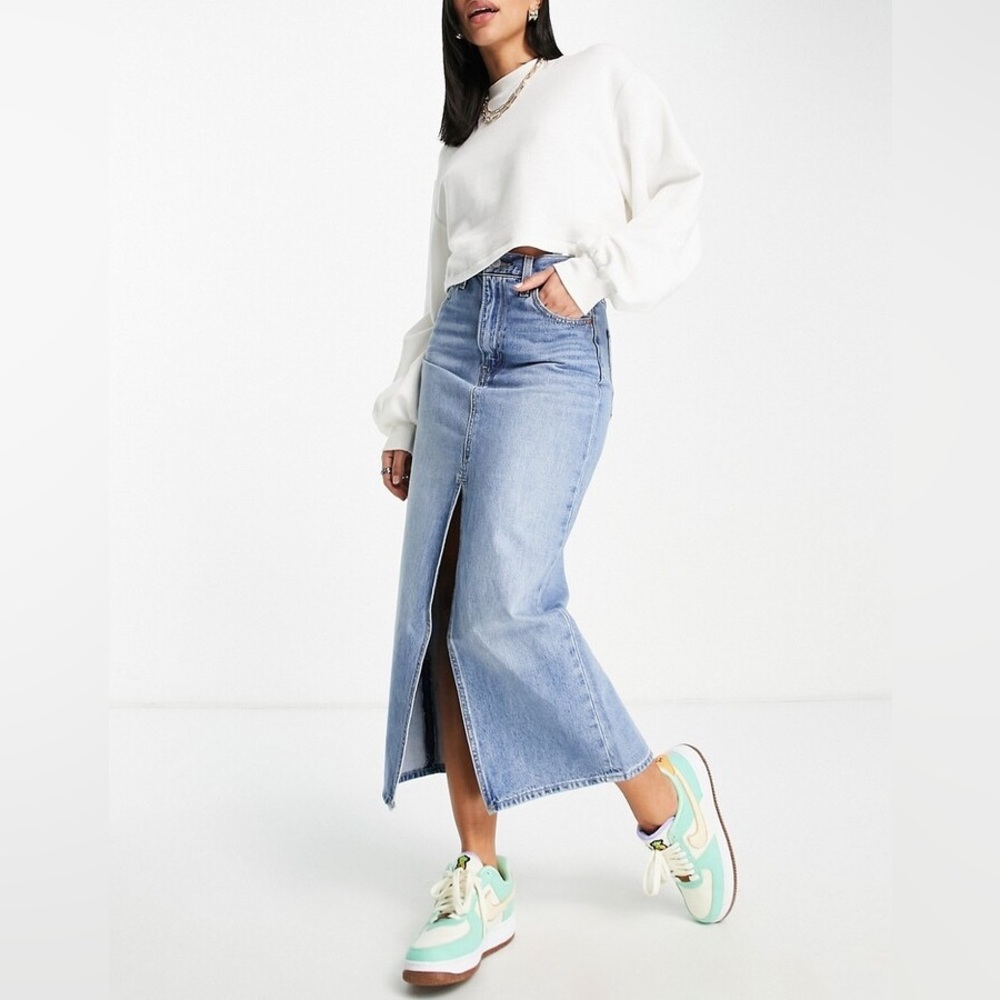 Levi's Slit Front Midi Skirt in Blue - Picture 6 of 7
